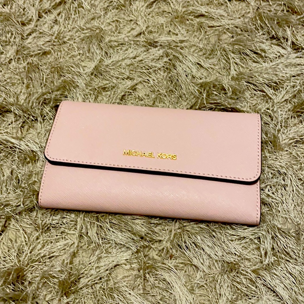 Michael Kors Pink Wallet